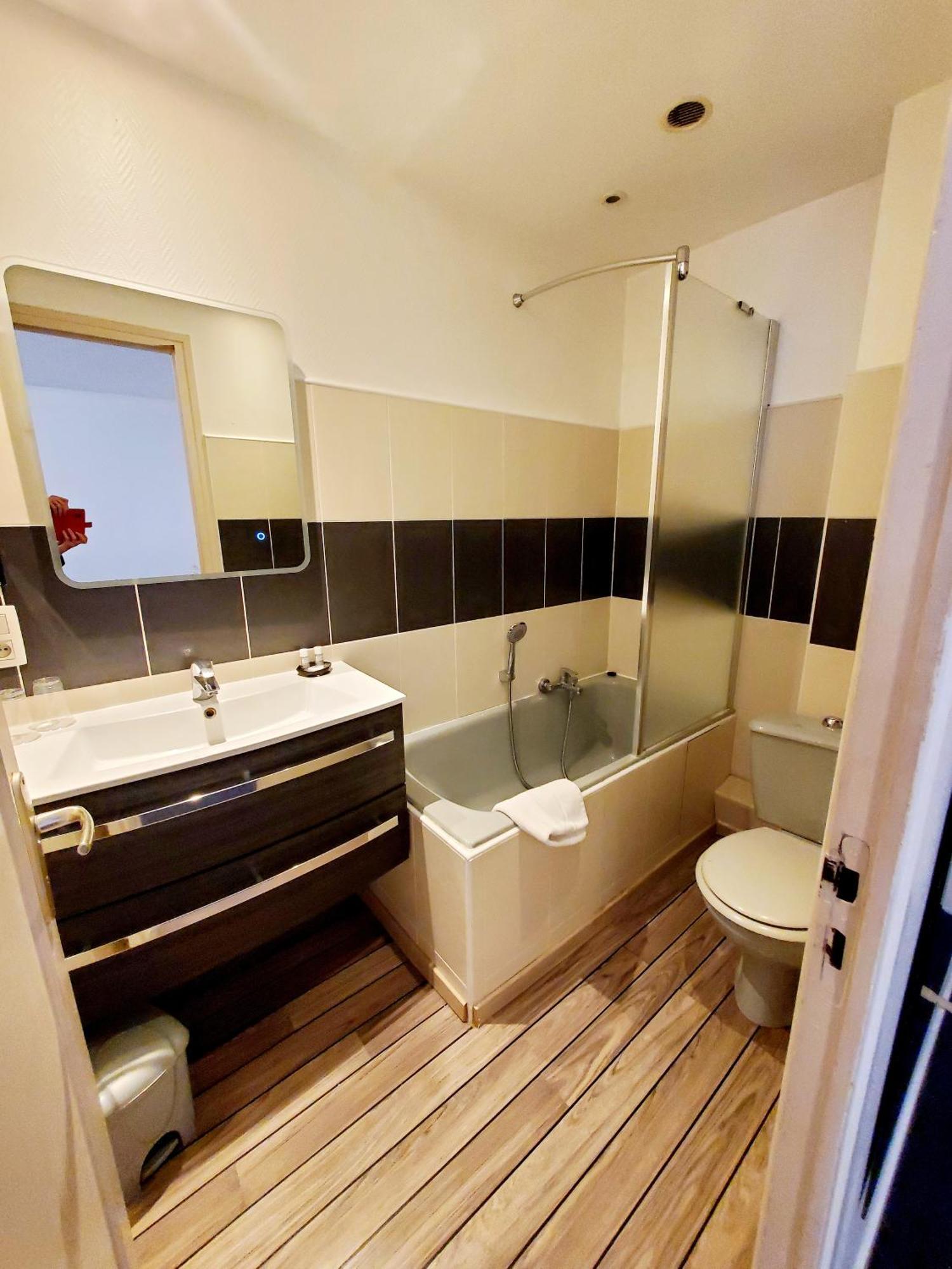 Logis Hotel Belle Etoile Vichy Bagian luar foto