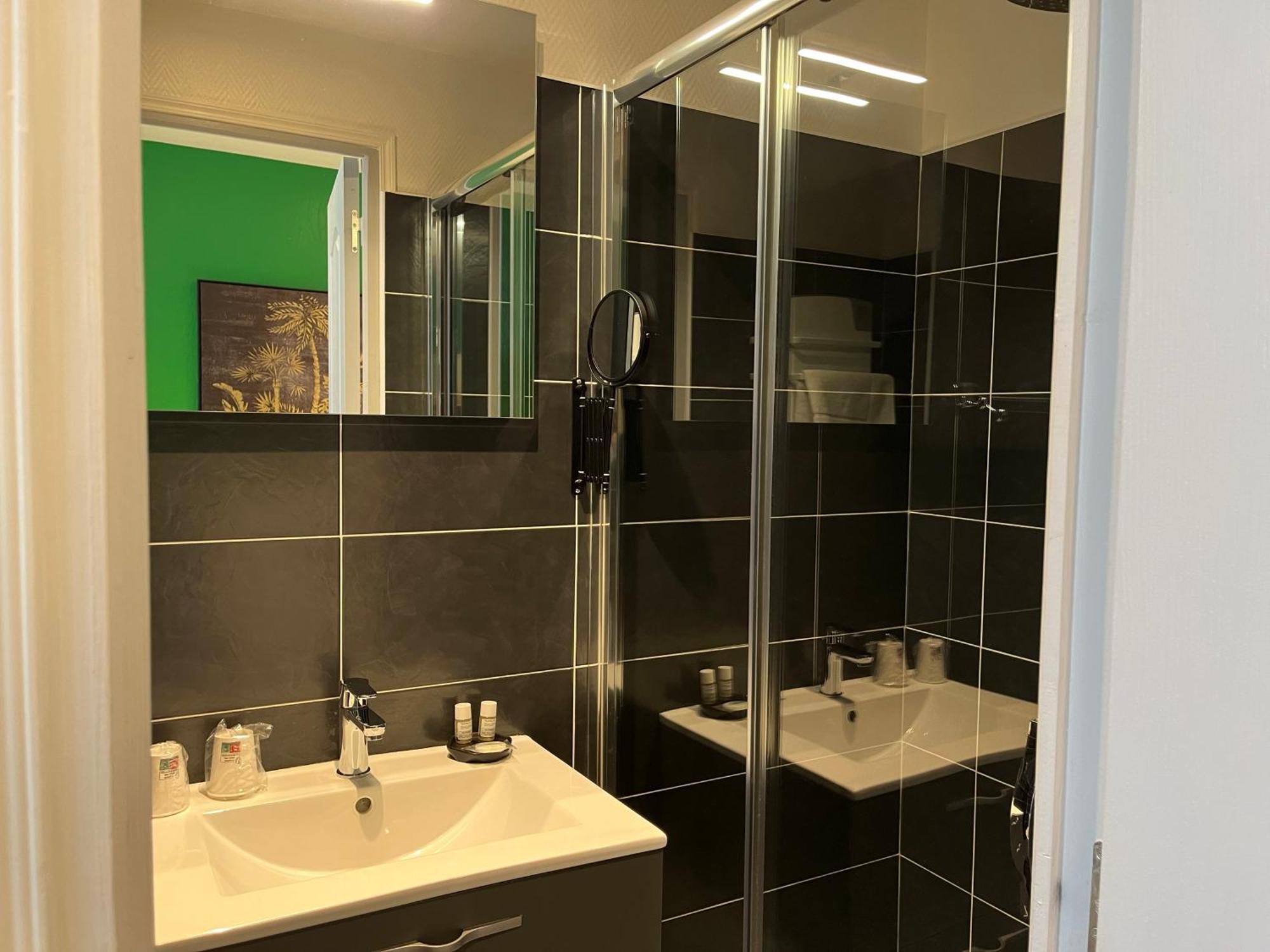 Logis Hotel Belle Etoile Vichy Bagian luar foto