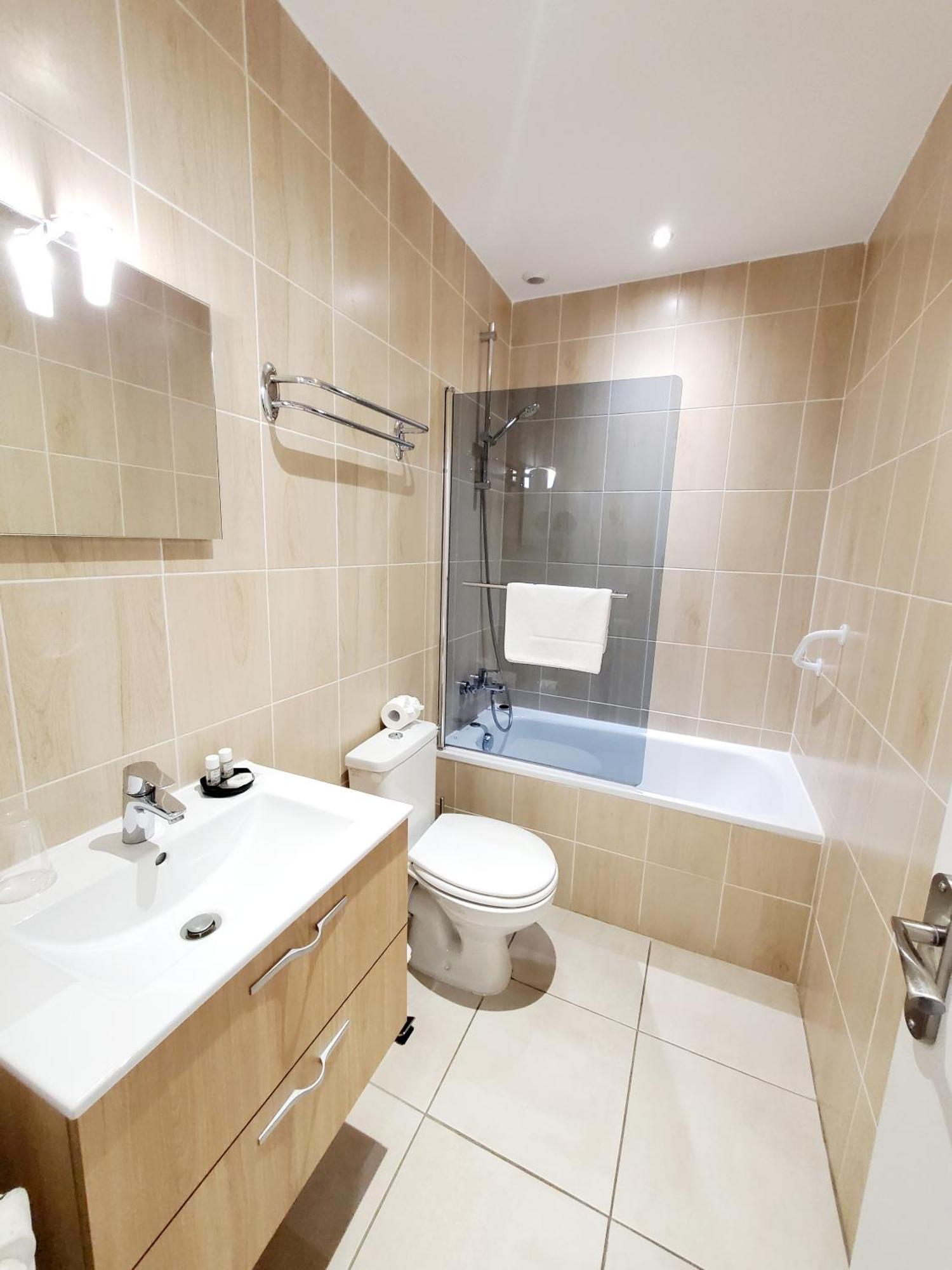 Logis Hotel Belle Etoile Vichy Bagian luar foto