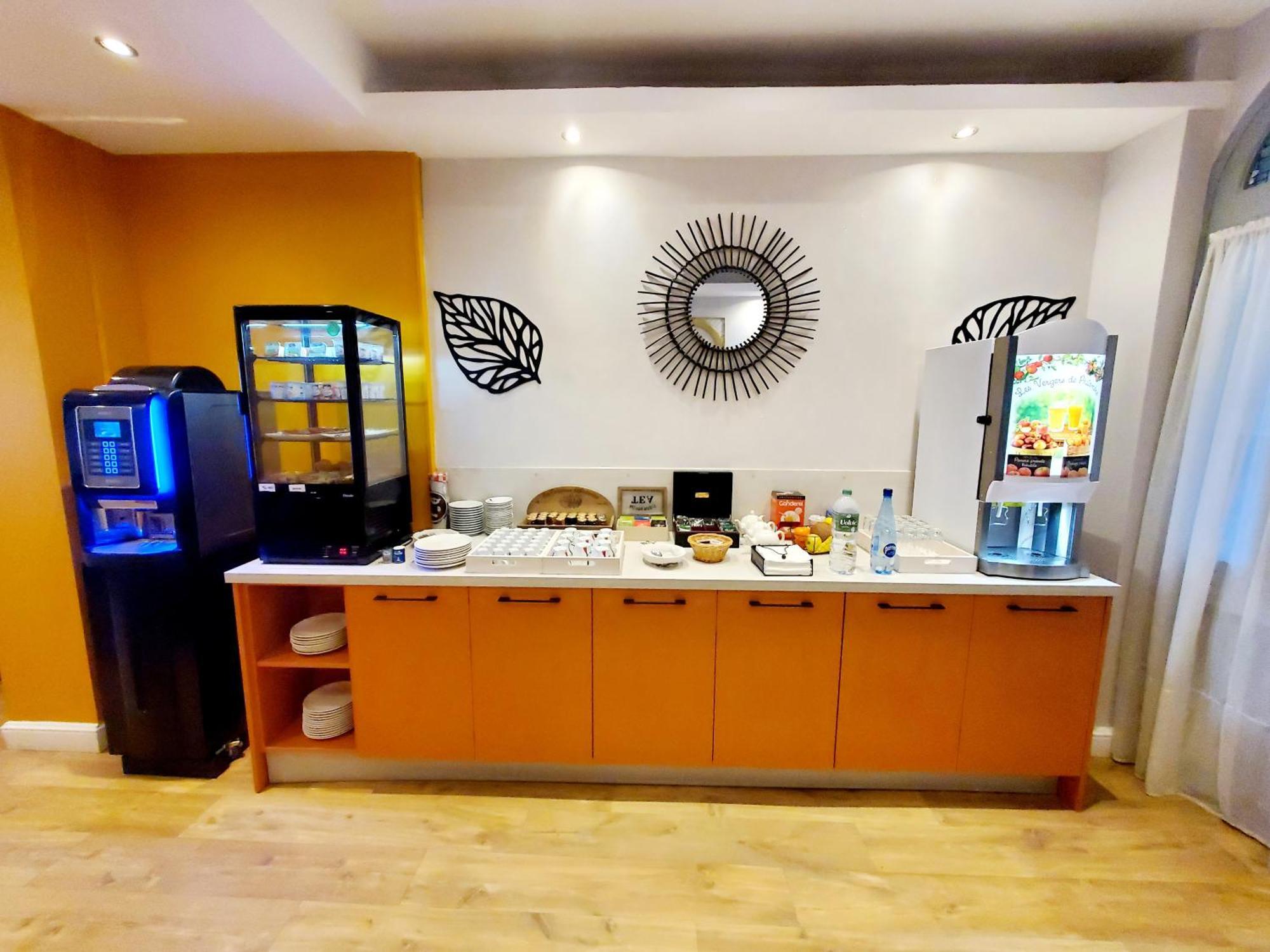 Logis Hotel Belle Etoile Vichy Bagian luar foto