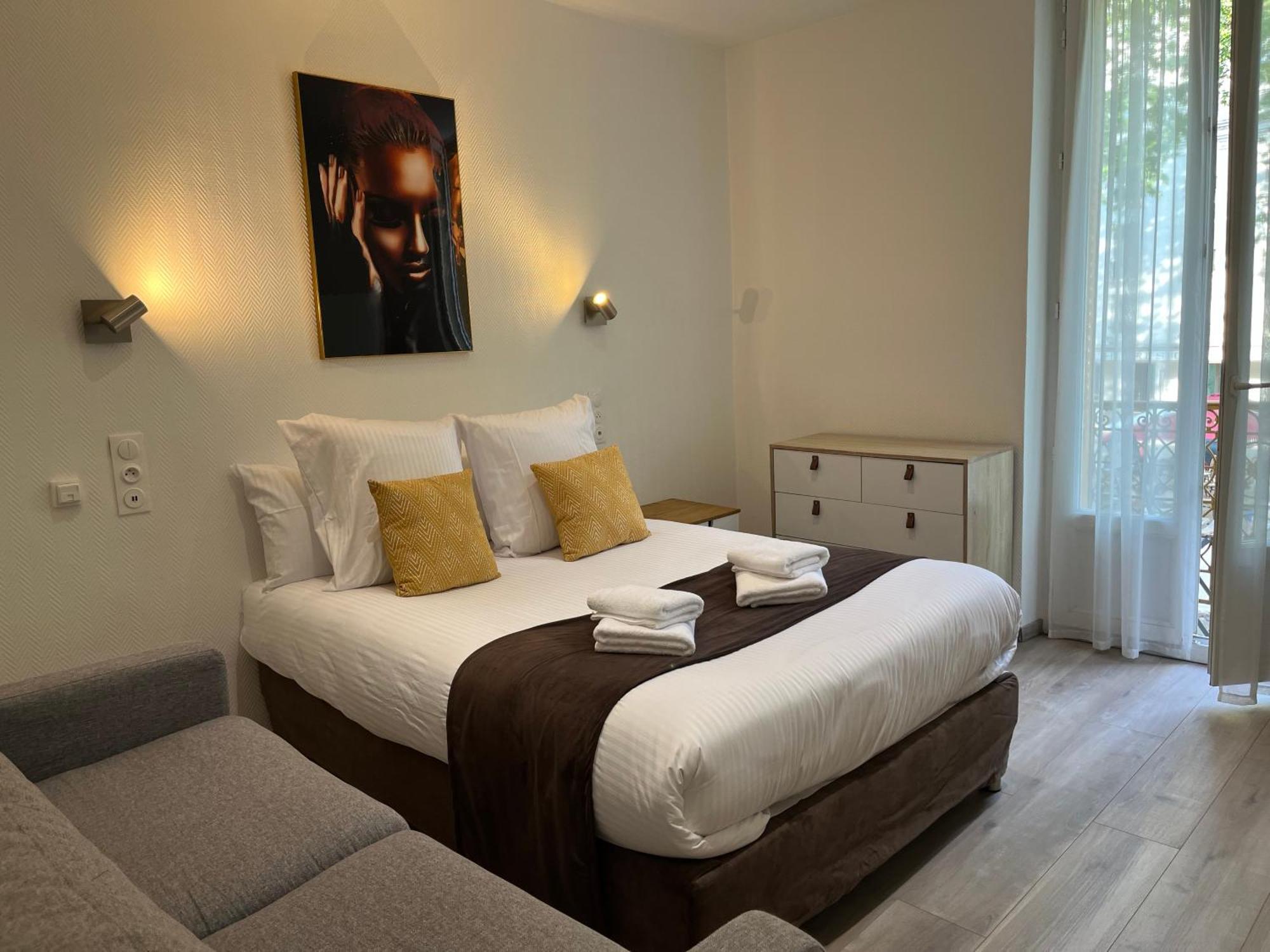 Logis Hotel Belle Etoile Vichy Bagian luar foto